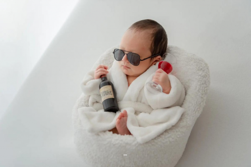 黔东宝宝被蜜蜂蛰了 黔东宝宝被蜜蜂蛰了